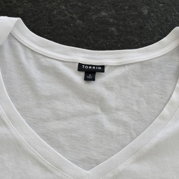 White Short Sleeve Women's Top - Picture 8 of 8